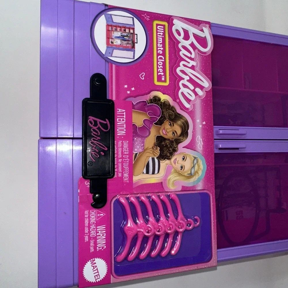 Barbie Ultimate Closet Purple Portable Storage w/ 6 Hangers & Rack Wardrobe